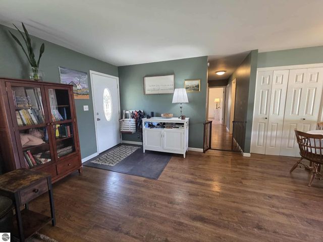 4381 Benson Road, Cadillac, MI 49601