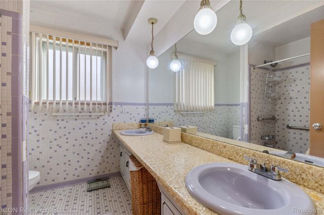 35285 Lana Lane, Sterling Heights, MI 48312