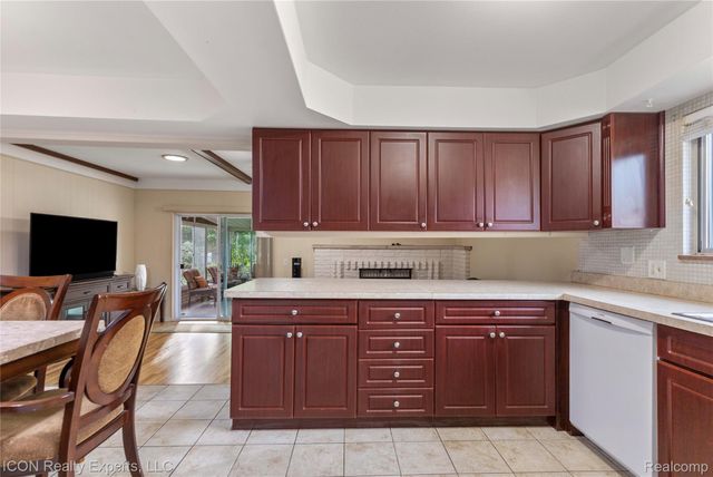 35285 Lana Lane, Sterling Heights, MI 48312