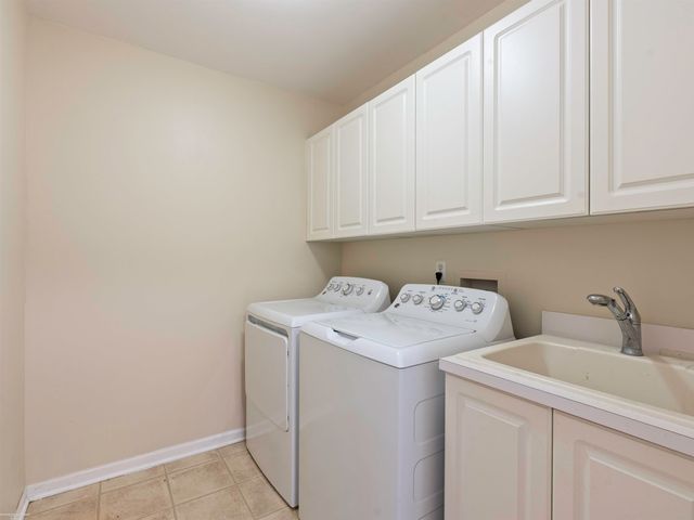 35818 Foxwood Court, Harrison Twp, MI 48045