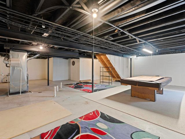 35818 Foxwood Court, Harrison Twp, MI 48045