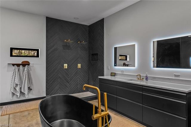 210 Meadow Stone Lane, Mount Airy, NC 27030