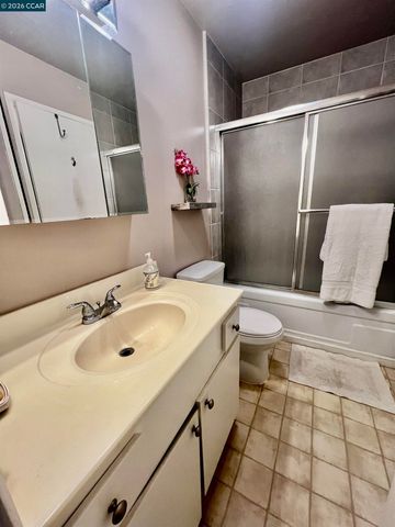 1815 Wildbrook Ct C, Concord, CA 94521