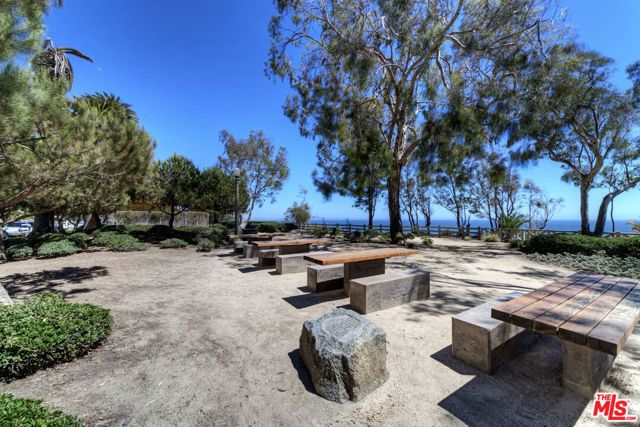 515 Ocean Avenue 402S, Santa Monica, CA 90402