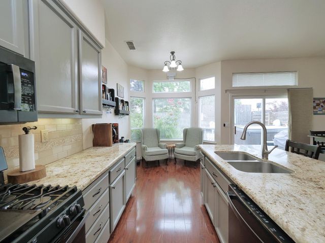 1531 Edgemore Ave, Sacramento, CA 95835