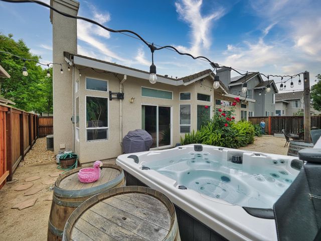 1531 Edgemore Ave, Sacramento, CA 95835