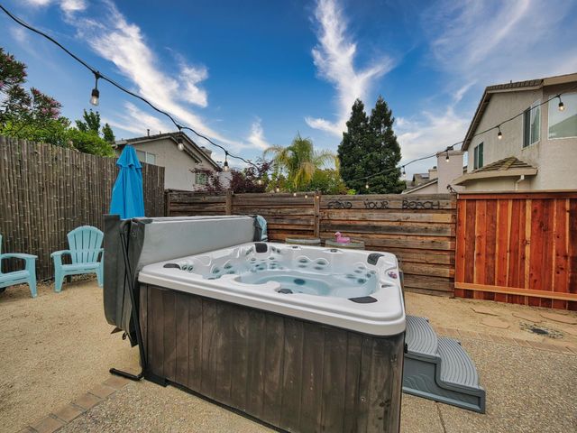 1531 Edgemore Ave, Sacramento, CA 95835