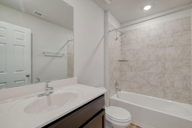 167 McNamara CT, Jarrell, TX 76537