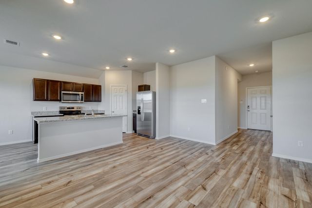 167 McNamara CT, Jarrell, TX 76537