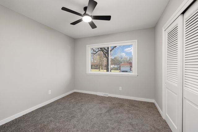 1125 W Highland Street, Springfield, MO 65807