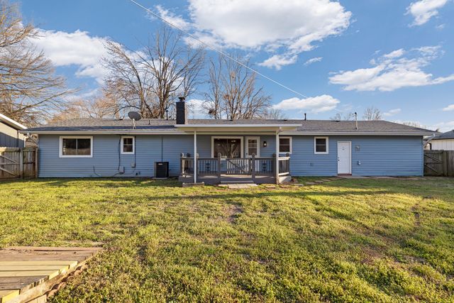 1125 W Highland Street, Springfield, MO 65807
