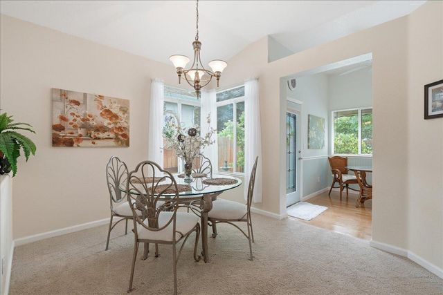 8581 Canyon Brook Way, Elk Grove, CA 95624