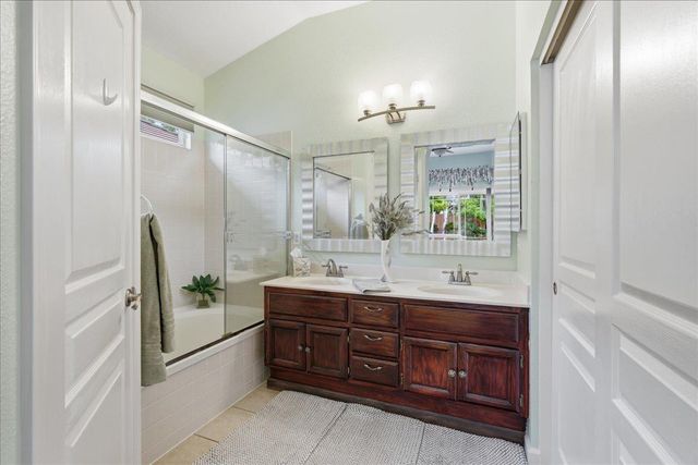 8581 Canyon Brook Way, Elk Grove, CA 95624