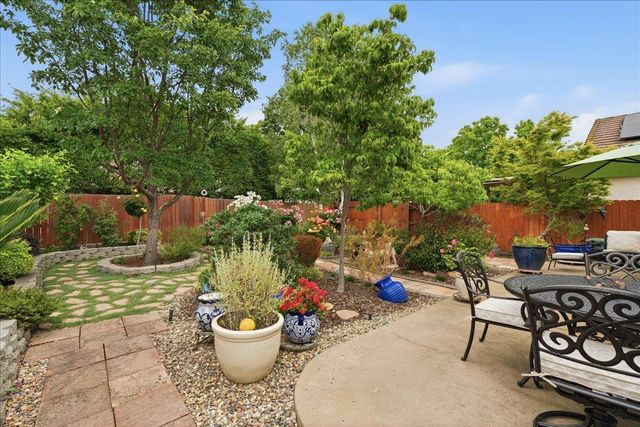 8581 Canyon Brook Way, Elk Grove, CA 95624