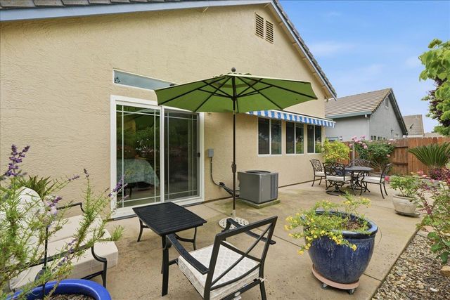 8581 Canyon Brook Way, Elk Grove, CA 95624