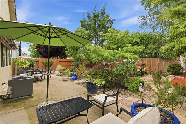 8581 Canyon Brook Way, Elk Grove, CA 95624