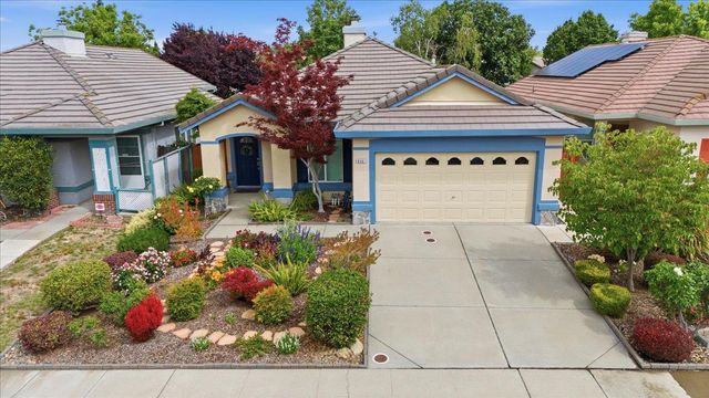 8581 Canyon Brook Way, Elk Grove, CA 95624