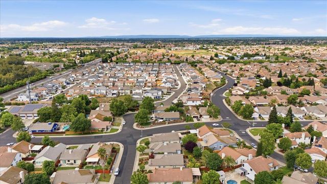 8581 Canyon Brook Way, Elk Grove, CA 95624