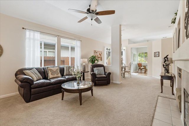 8581 Canyon Brook Way, Elk Grove, CA 95624