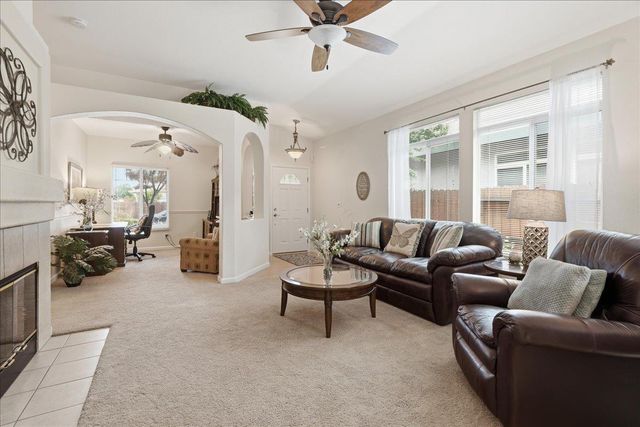 8581 Canyon Brook Way, Elk Grove, CA 95624