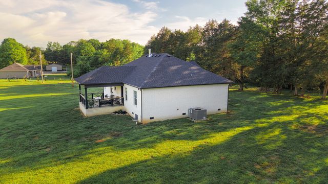 119 Greer Rd, Shelbyville, TN 37160
