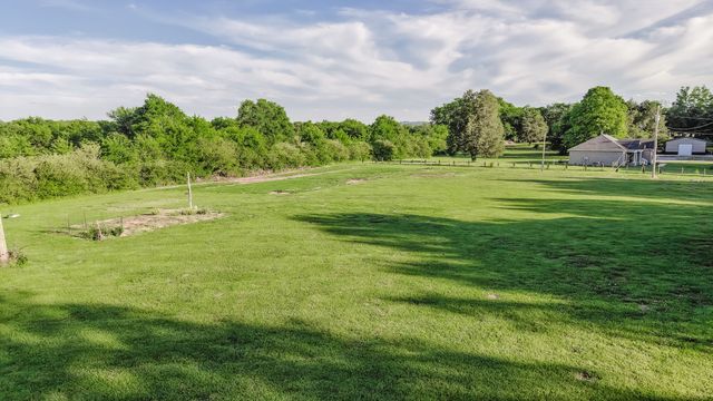 119 Greer Rd, Shelbyville, TN 37160