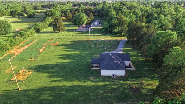 119 Greer Rd, Shelbyville, TN 37160