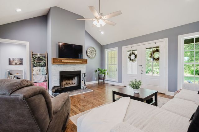 119 Greer Rd, Shelbyville, TN 37160