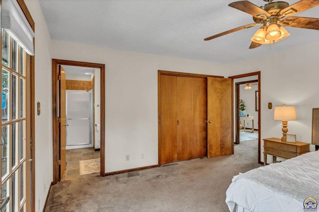6008 SW 23rd ST, Topeka, KS 66614