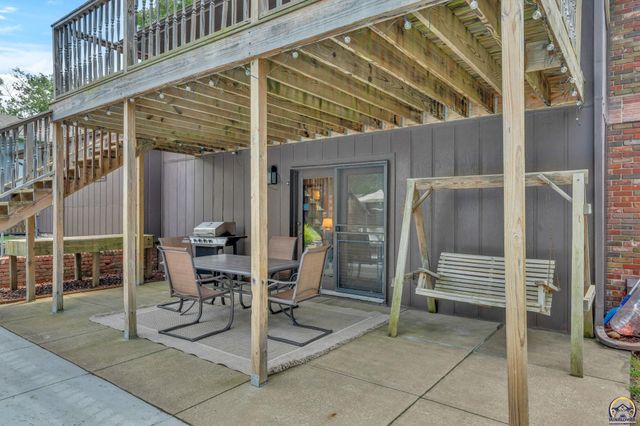 6008 SW 23rd ST, Topeka, KS 66614