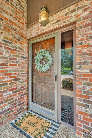 6008 SW 23rd ST, Topeka, KS 66614