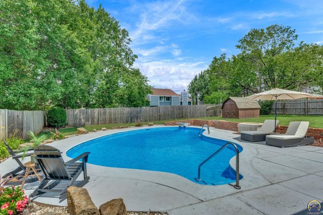 6008 SW 23rd ST, Topeka, KS 66614