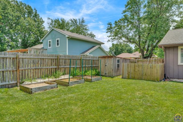 6008 SW 23rd ST, Topeka, KS 66614