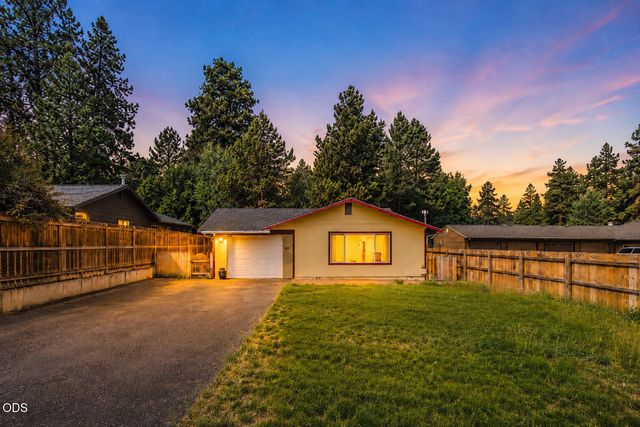 567 SE Centennial Street, Bend, OR 97702