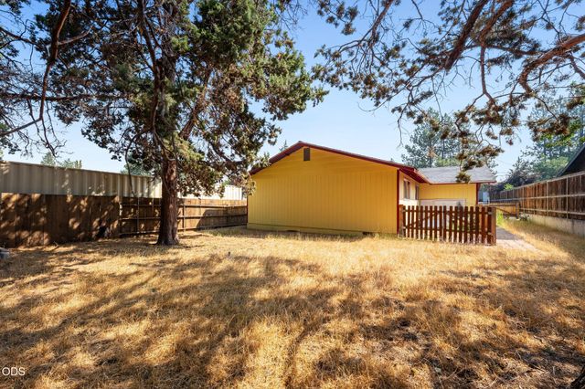 567 SE Centennial Street, Bend, OR 97702