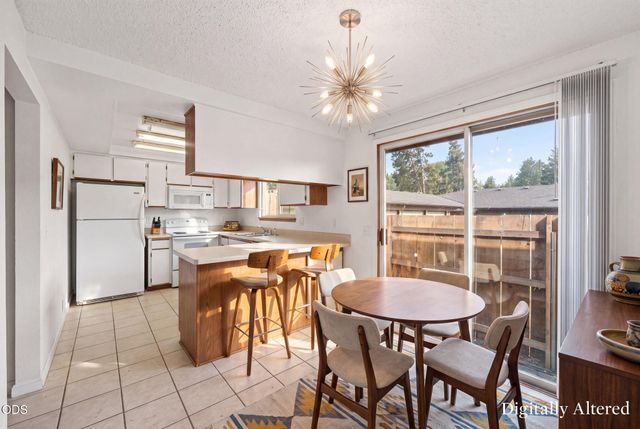 567 SE Centennial Street, Bend, OR 97702