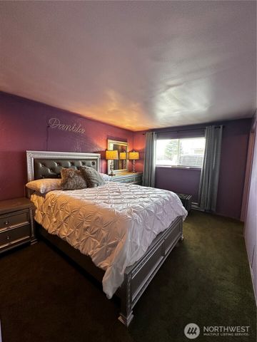 438 Biggs Drive, Moses Lake, WA 98837