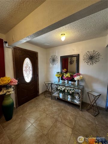 438 Biggs Drive, Moses Lake, WA 98837