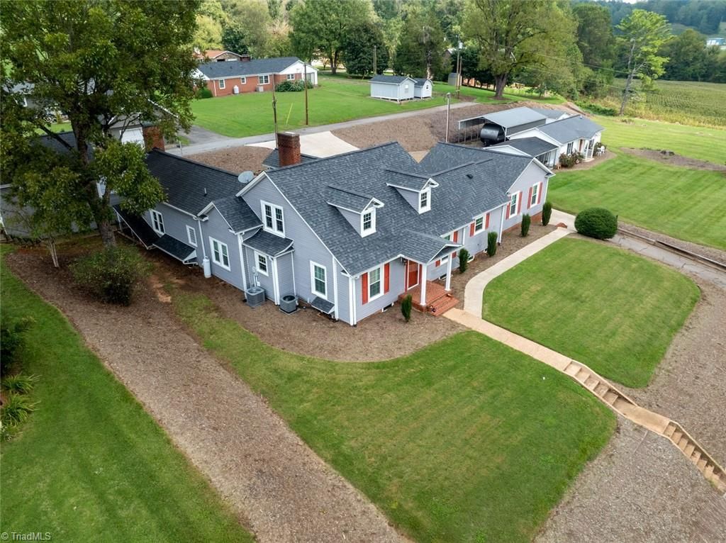604 E Main Street, Wilkesboro, NC 28697