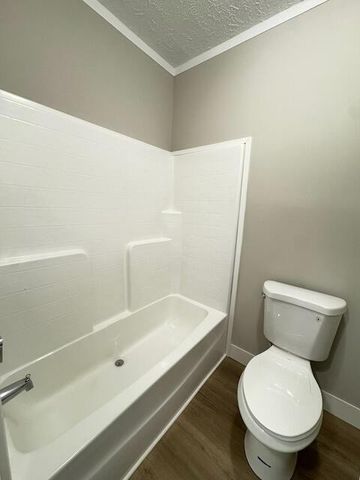 120 Underwood Road # 1, Sweetwater, TN 37874