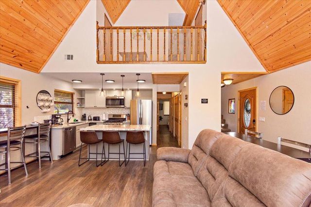 524 Catalina Road, Big Bear, CA 92315