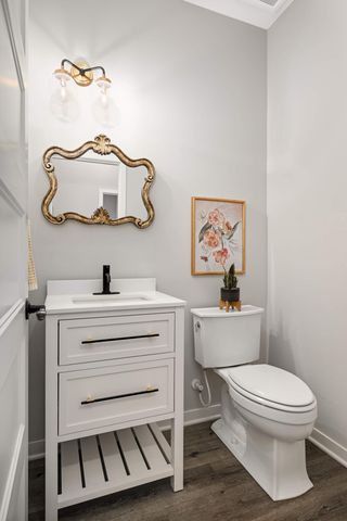 6655 Bracken Drive, Excelsior, MN 55331