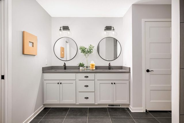 6655 Bracken Drive, Excelsior, MN 55331