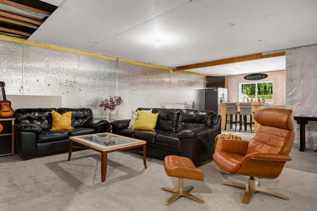 6655 Bracken Drive, Excelsior, MN 55331