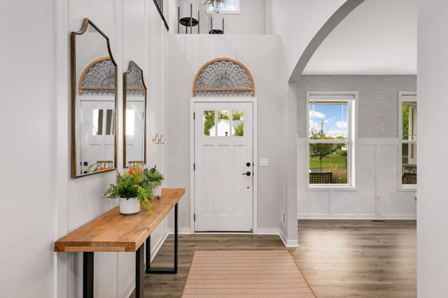 6655 Bracken Drive, Excelsior, MN 55331