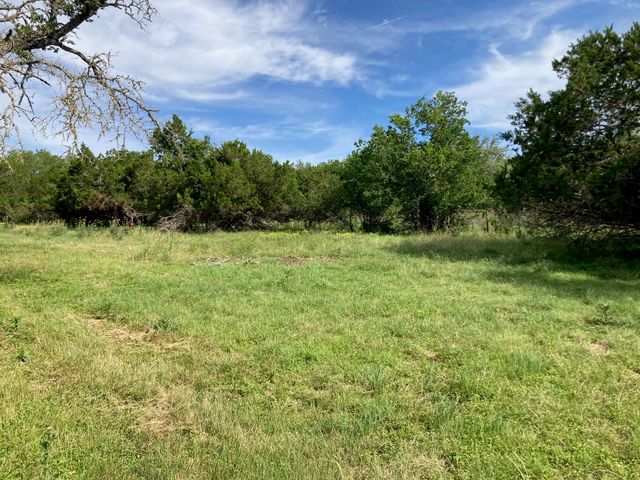 1050 Harmon Hills RD, Dripping Springs, TX 78620