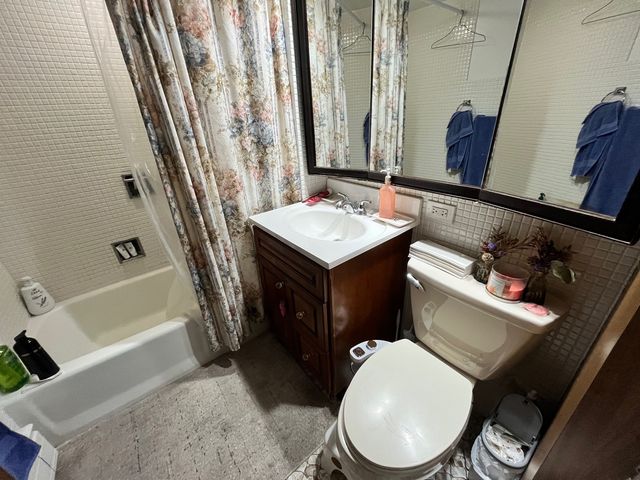 3707 N Nora Avenue 2, Chicago, IL 60634