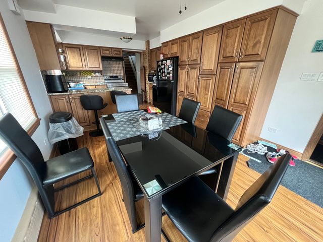 3707 N Nora Avenue 2, Chicago, IL 60634