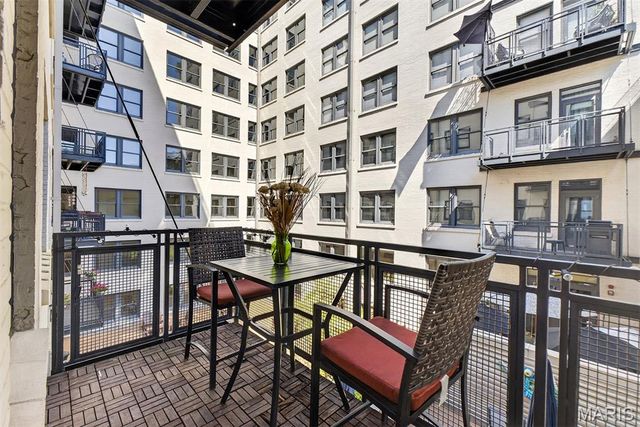 915 Olive Street 1112, St Louis, MO 63101