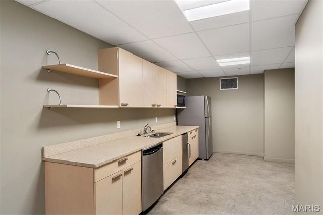 915 Olive Street 1112, St Louis, MO 63101